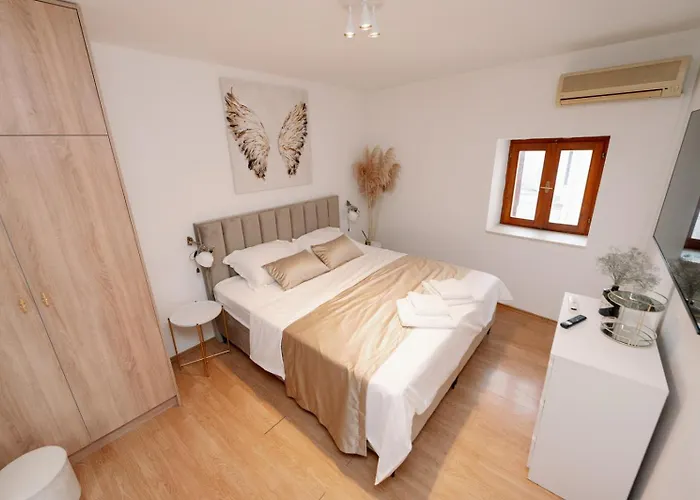 Spalato Apartman Апартаменты