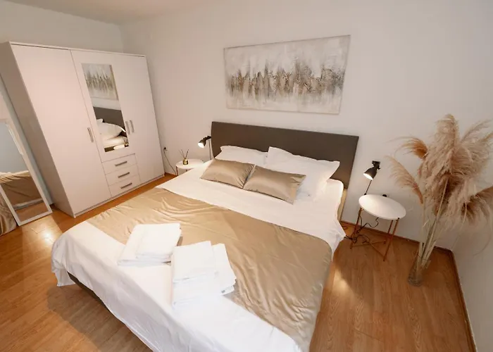 Апартаменты Spalato Apartman